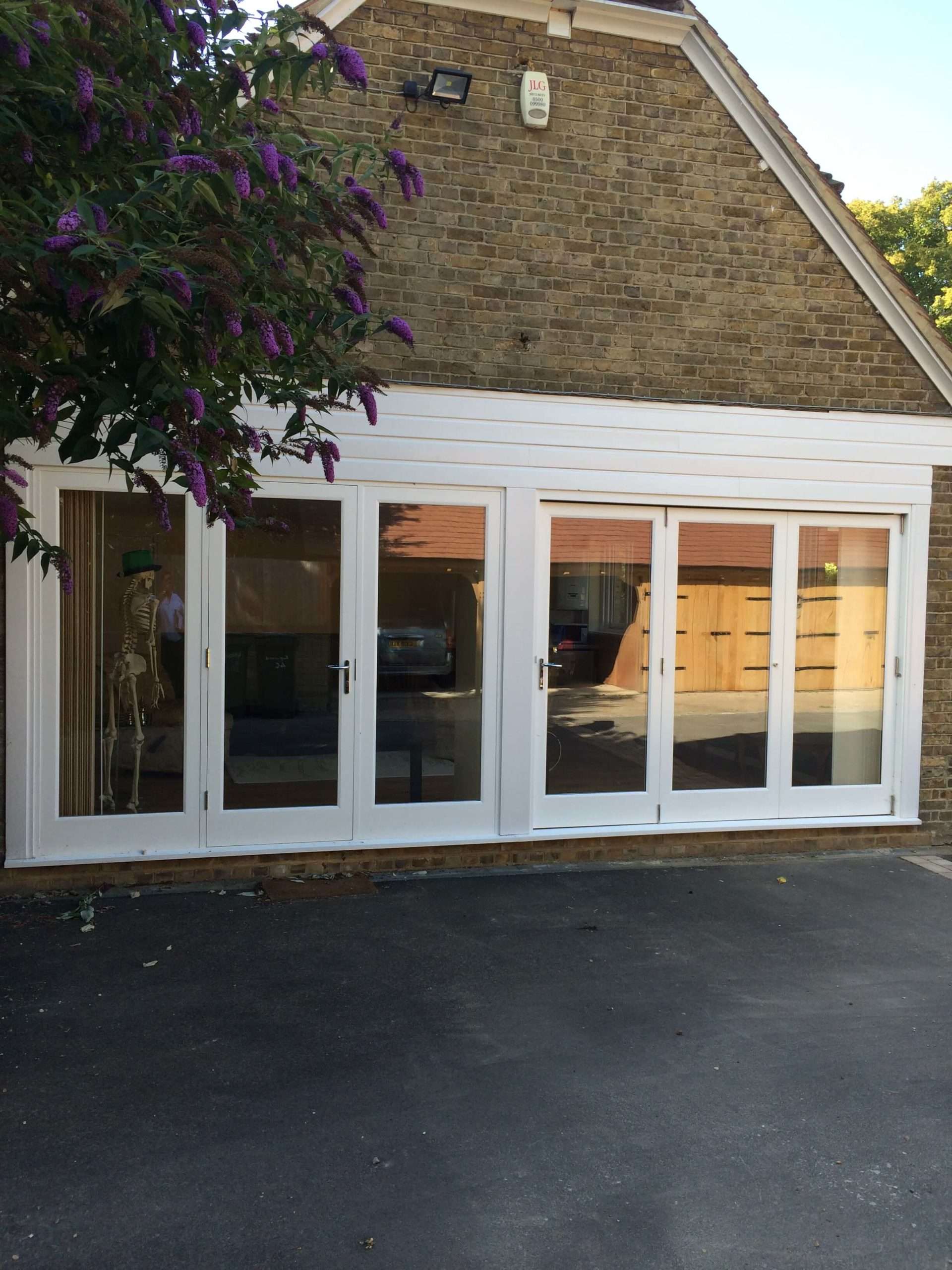 Bifolding-Doors-1-scaled