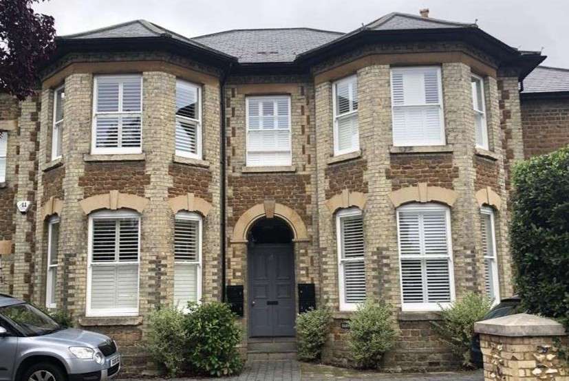 Understanding EPC ratings on sash windows: A guide for landlords and homeowners.